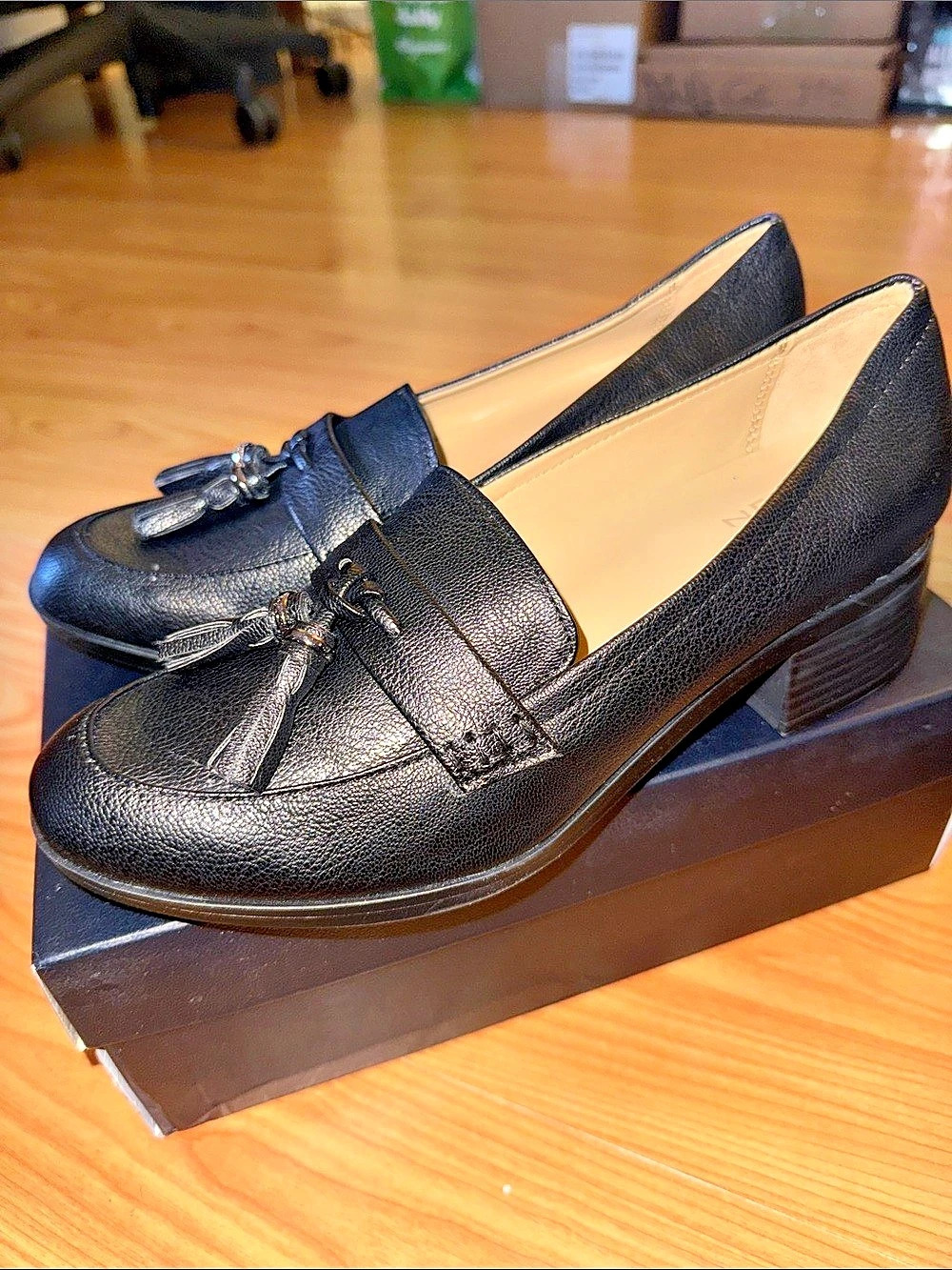 Naturalized Nina BlackTumbled Loafer Mules US 8.5 New